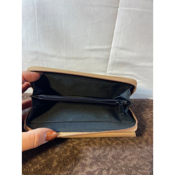 Kate Spade wallet - Picture 5 of 6